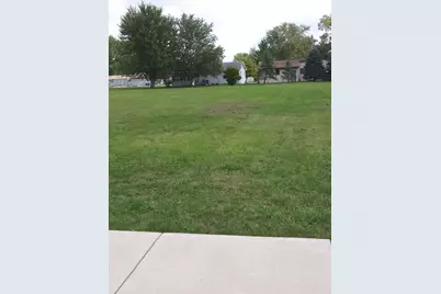 237 Peru Street, Paw Paw, IL 61353 - Photo 4