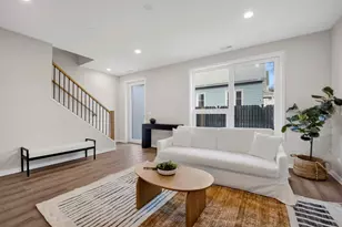 944 Beloit Ave, Forest Park, IL 60130 - Photo 2