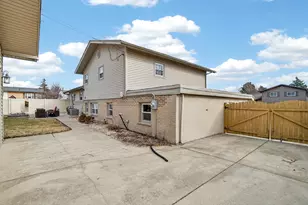 15126 Chaucer Dr, Oak Forest, IL 60452 - Photo 26