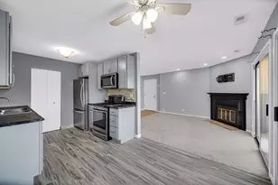 745 Candleridge Ct, Bartlett, IL 60103 - Photo 8