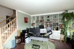 1709 Cunningham Ln, Crystal Lake, IL 60014 - Photo 2