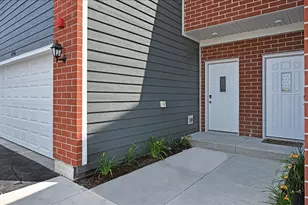 1247 Gillespie Ln, Yorkville, IL 60560 - Photo 2