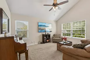 264 Penny Ln, Grayslake, IL 60030 - Photo 6