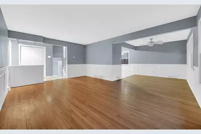 16906 Dobson Court, South Holland, IL 60473 - Photo 4