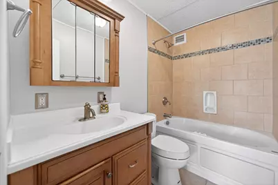 2015 S Finley Road #209, Lombard, IL 60148 - Photo 18