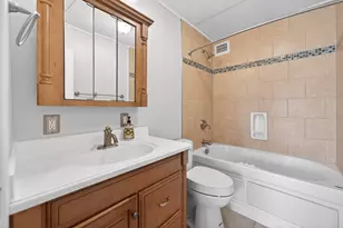 2015 S Finley Rd, Lombard, IL 60148 - Photo 18