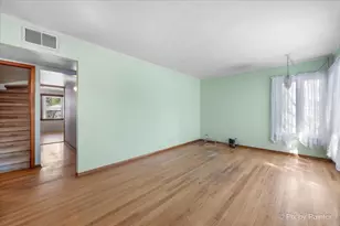 916 N Roberta Ave, Melrose Park, IL 60164 - Photo 8
