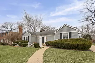 1120 Raleigh Rd, Glenview, IL 60025 - Photo 1