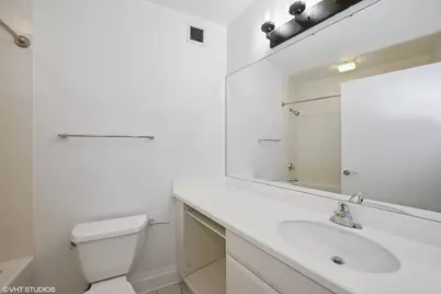 33 W Ontario Street #17F, Chicago, IL 60654 - Photo 22