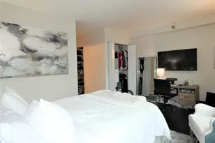 33 W Ontario St, Chicago, IL 60654 - Photo 24