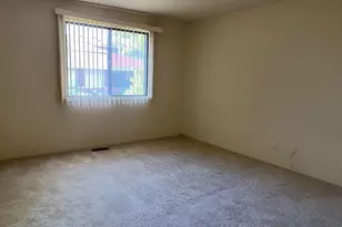 1312 Wakeby Ln, Schaumburg, IL 60193 - Photo 6