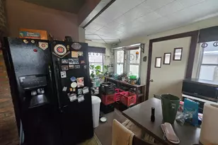 1014 W 4th St, Peoria, IL 61605 - Photo 6