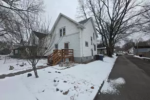 1014 W 4th St, Peoria, IL 61605 - Photo 2