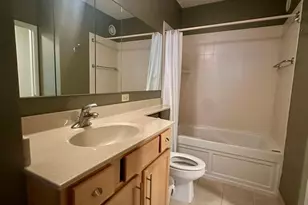 222 N Columbus Dr, Chicago, IL 60601 - Photo 4