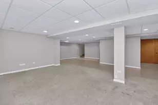 7010 Heritage Cir, Orland Park, IL 60462 - Photo 28