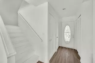 514 Alton Ct, Carol Stream, IL 60188 - Photo 4