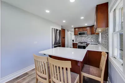 8407 N Olcott Avenue, Niles, IL 60714 - Photo 10