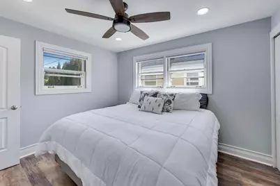 8407 N Olcott Avenue, Niles, IL 60714 - Photo 12