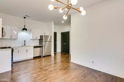 2301 W Chicago Avenue #2R, Chicago, IL 60622 - Photo 4