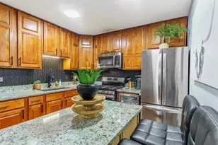 317 Ozark Dr, Bolingbrook, IL 60440 - Photo 8