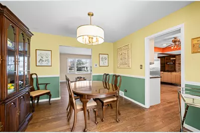 940 N Carmel Drive N, Palatine, IL 60074 - Photo 16