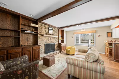 940 N Carmel Drive N, Palatine, IL 60074 - Photo 14