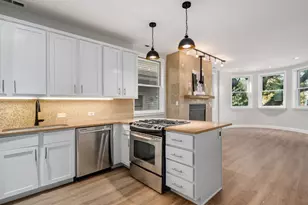 3033 N Racine Ave, Chicago, IL 60657 - Photo 6