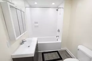 2817 N Clybourn Ave, Chicago, IL 60618 - Photo 12