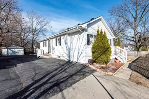 2310 24th St, North Chicago, IL 60064 - Photo 2