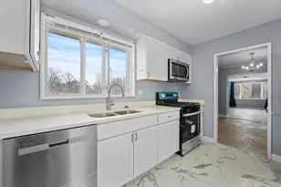 351 Waverly St, Park Forest, IL 60466 - Photo 10