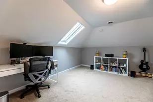 7251 S Paxton Ave, Chicago, IL 60649 - Photo 22