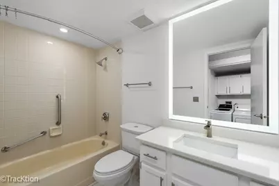 6400 W Belle Plaine Avenue #509, Chicago, IL 60634 - Photo 8