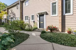 315 Hawthorn Ave, Glencoe, IL 60022 - Photo 1