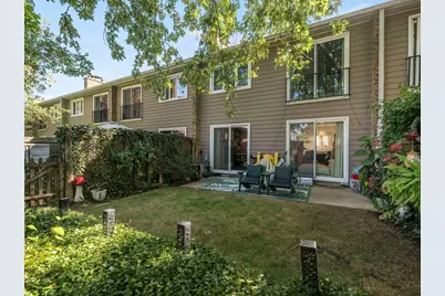 315 Hawthorn Avenue #E, Glencoe, IL 60022 - Photo 20