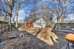 2315 Lawndale Ave, Rockford, IL 61103 - Photo 10