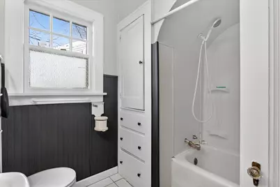 2315 Lawndale Avenue, Rockford, IL 61103 - Photo 8