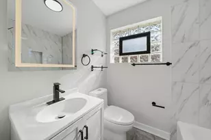 10537 S Rhodes Ave, Chicago, IL 60628 - Photo 12