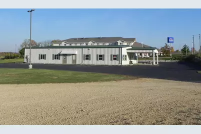 1050 Riverside Drive, Freeport, IL 61032 - Photo 4