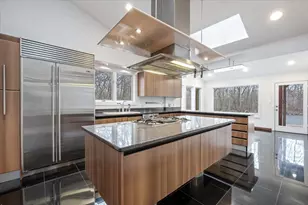 5 Bridle Ln, Bannockburn, IL 60015 - Photo 8