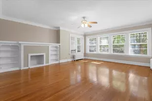 811 Dobson St, Evanston, IL 60202 - Photo 2