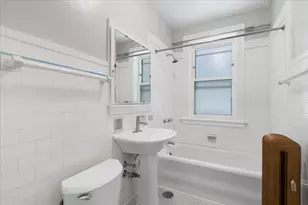 811 Dobson St, Evanston, IL 60202 - Photo 14