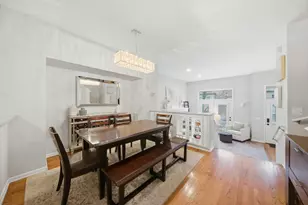 1215 W Lexington St, Chicago, IL 60607 - Photo 10