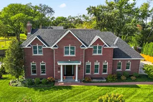 1024 Prairie Lawn Rd, Glenview, IL 60025 - Photo 1