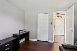 1933 Whittier Ln, Schaumburg, IL 60193 - Photo 24