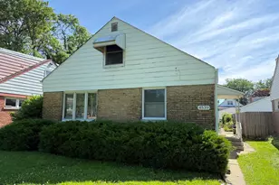 4539 Clyde Ave, Lyons, IL 60534 - Photo 1