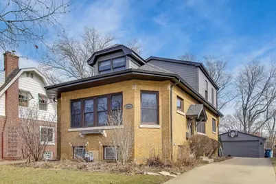 409 S Berkley Avenue, Elmhurst, IL 60126 - Photo 2