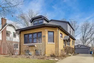 409 S Berkley Ave, Elmhurst, IL 60126 - Photo 2