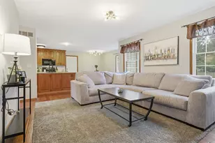 811 Landau Ln, Normal, IL 61761 - Photo 8