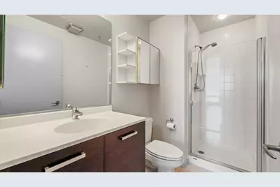 500 W Superior Street #2002, Chicago, IL 60654 - Photo 16