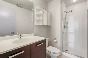 500 W Superior St, Chicago, IL 60654 - Photo 16